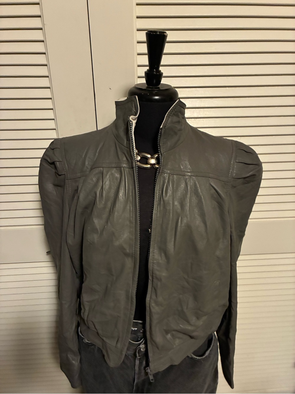 Vintage Gray Leather Bomber Jacket - Women's Stylish Zip-Front